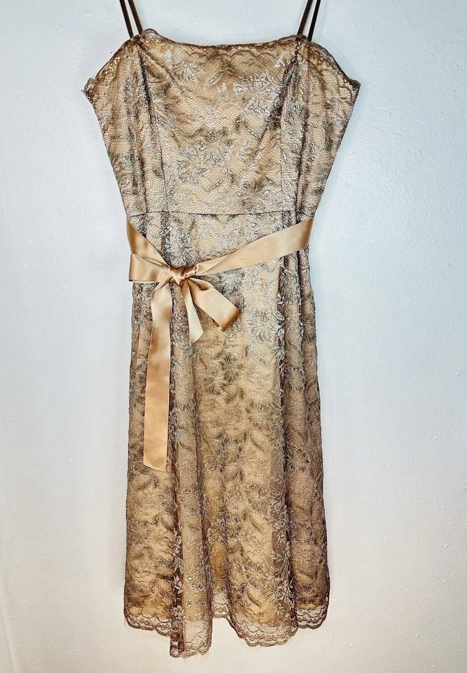 BCBGMaxAzria Size 4 Gold Taupe Lace Midi Dress Strapless Cocktail Homecoming